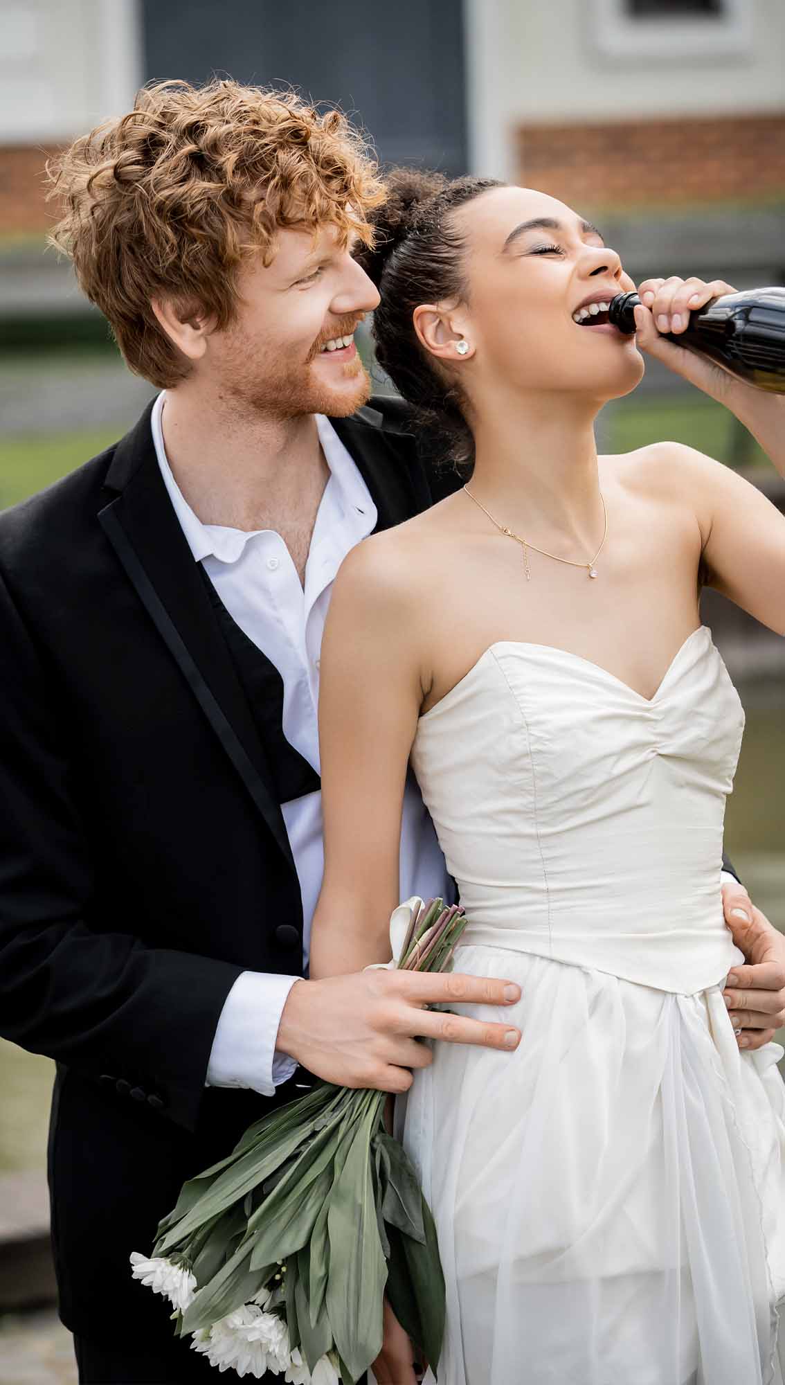 Fotógrafo de bodas en Granada capturando momentos únicos y naturales durante la celebración.