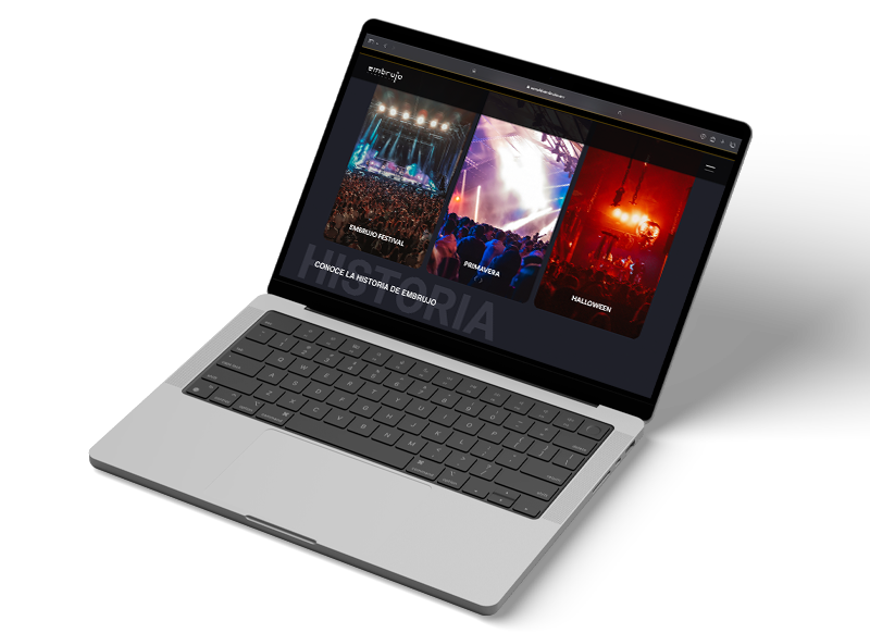 portatil mostrando la web de complejo embrujo realizada por mixent
